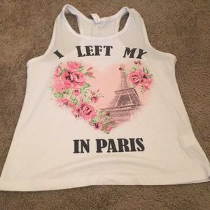 i am selling this tank top .